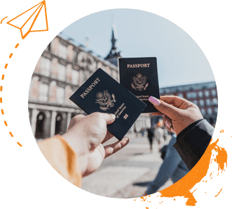 Voyageur tenant des passeports
